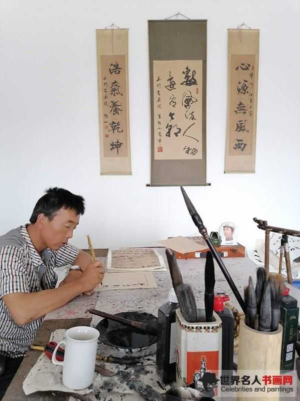 书法家张进虎