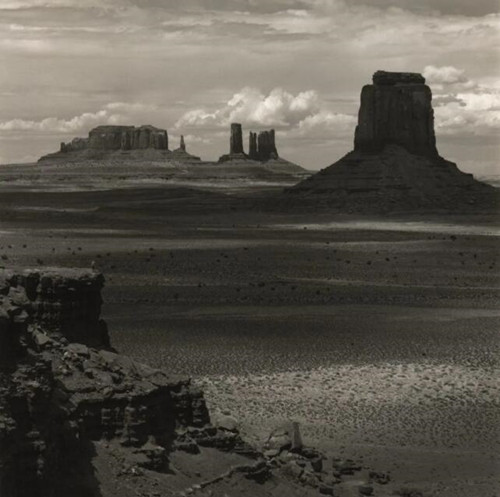 Tseng Kwong Chi.Editions FromtheAmerican West Portfolio: MonumentValley,Arizona (Vista Distant Desert),1987