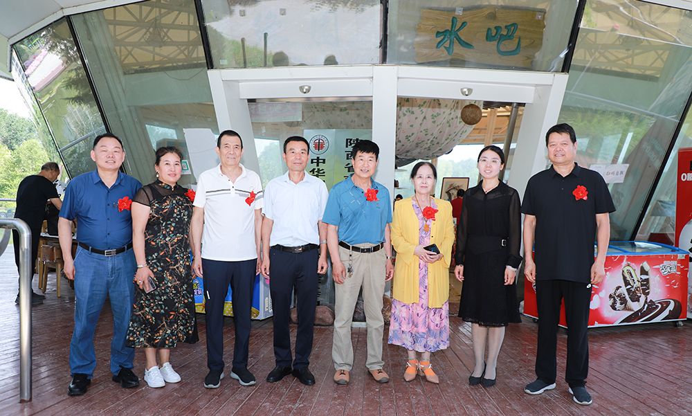 西安市植物园书画交流笔会：墨香四溢，艺术交融